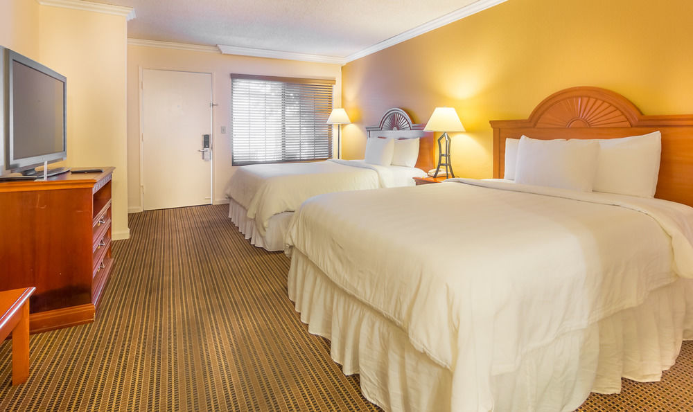 The Lemon Tree Hotel Anaheim Exterior photo