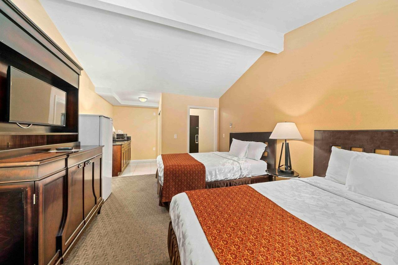 The Lemon Tree Hotel Anaheim Exterior photo