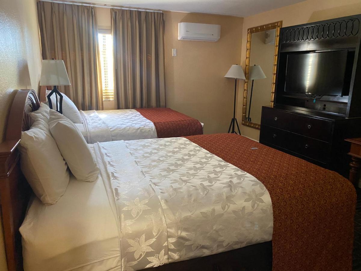The Lemon Tree Hotel Anaheim Exterior photo